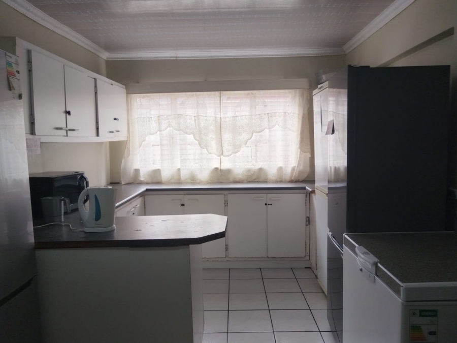 9 Bedroom Property for Sale in Brandwag Free State